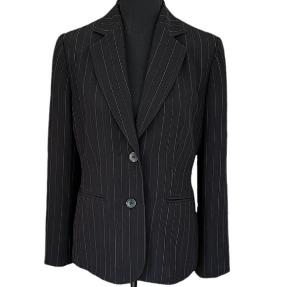 ANN Taylor LOFT Petites black/ white pinstripe blazer size 6P - Picture 1 of 5